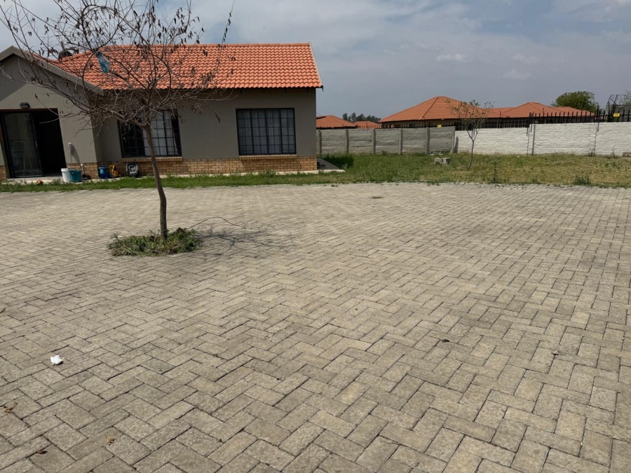 3 Bedroom Property for Sale in Waterkloof North West